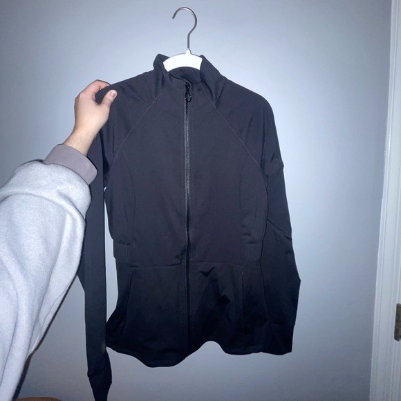 Fabletics Trinity Jacket - Picture 3 of 4